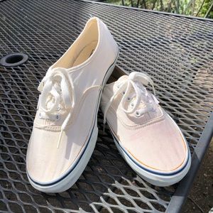 Men’s Vans Canvas sneakers, size 8 1/2